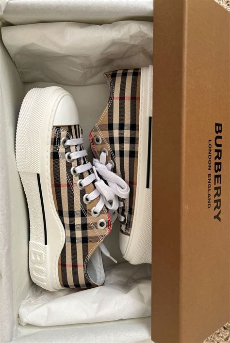 burberry shoes pink stripe|pandabuy women's Burberry shoes.